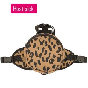 NWT | Mytagalongs Modern Leopard Print Small Pup Pack.